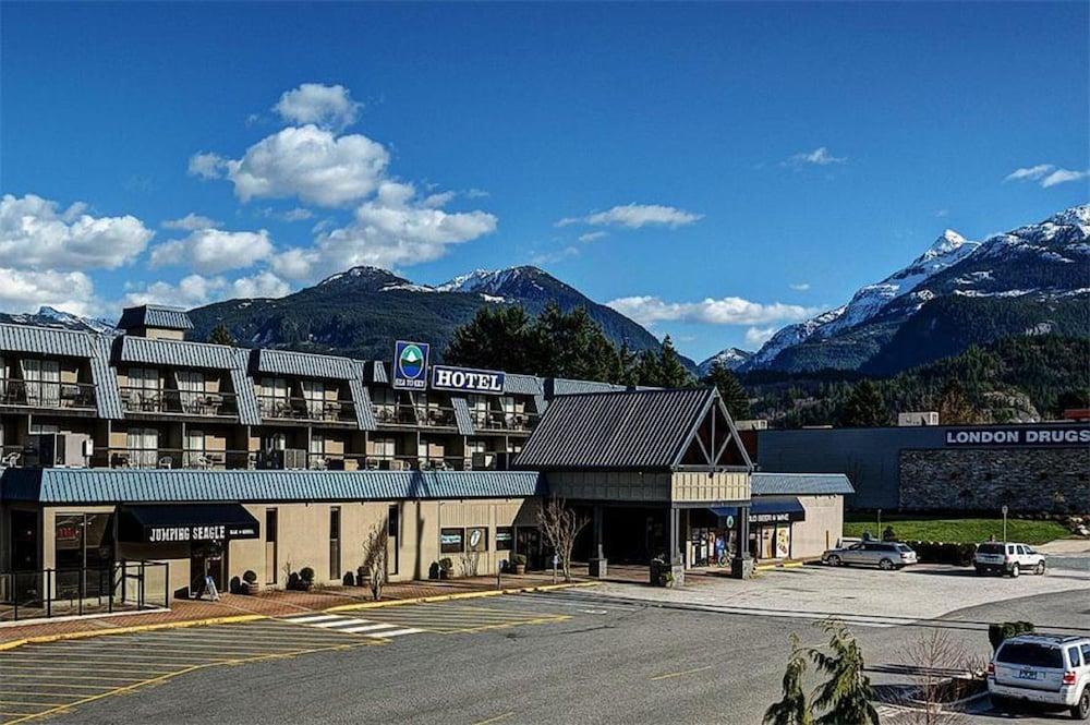 Sea To Sky Hotel And Conference Centre Squamish Exterior foto